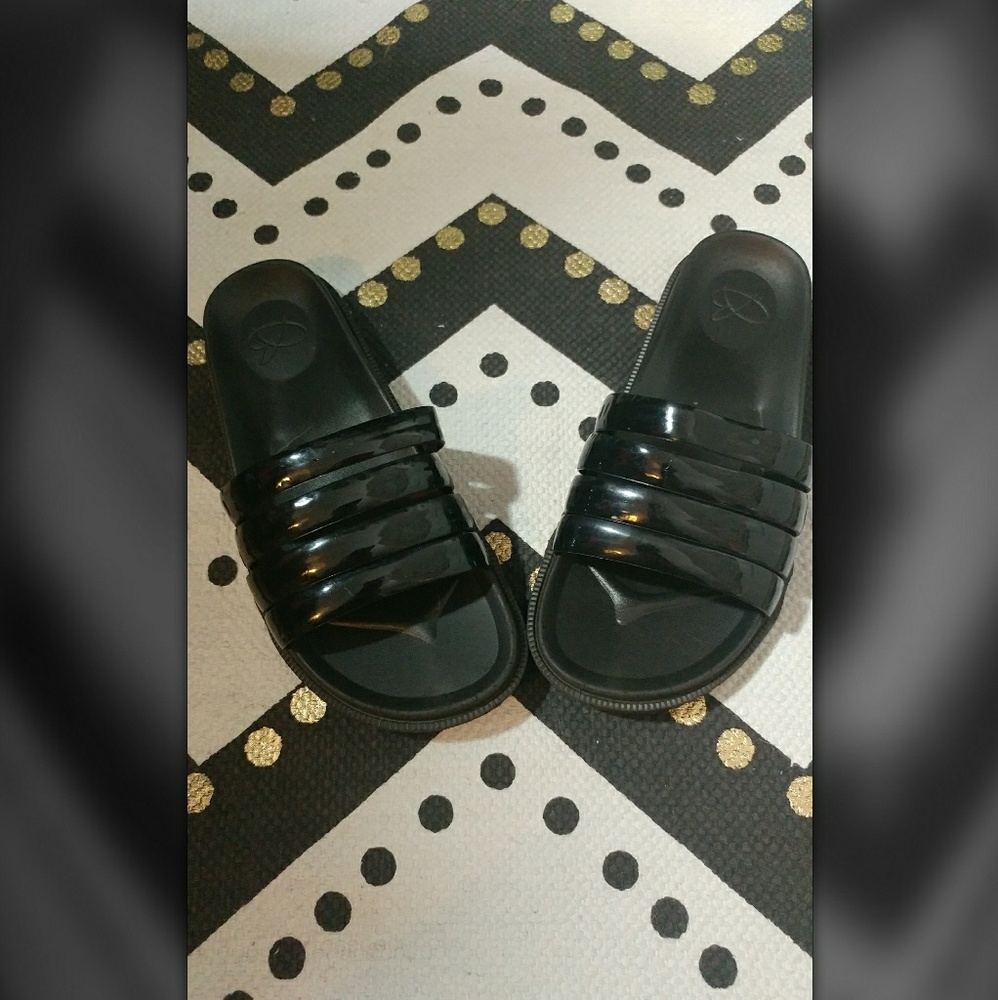 Black sandals